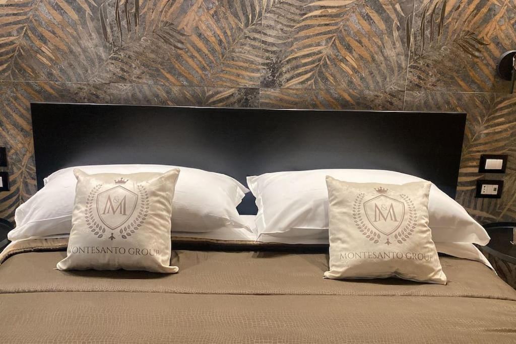 Montesantogroup Suite House Nel Centro Di Napoli المظهر الخارجي الصورة
