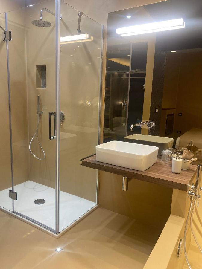 Montesantogroup Suite House Nel Centro Di Napoli المظهر الخارجي الصورة